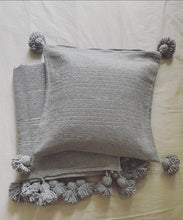 Charger l'image dans la galerie, Housse de coussin "Grey"
